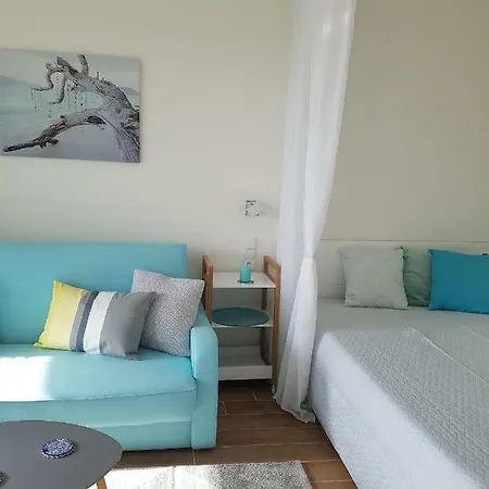 Aquamarina Onyx 109 アパート ミエンジズドロイェ