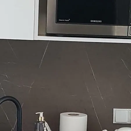 Aquamarina Onyx 109 アパート ミエンジズドロイェ